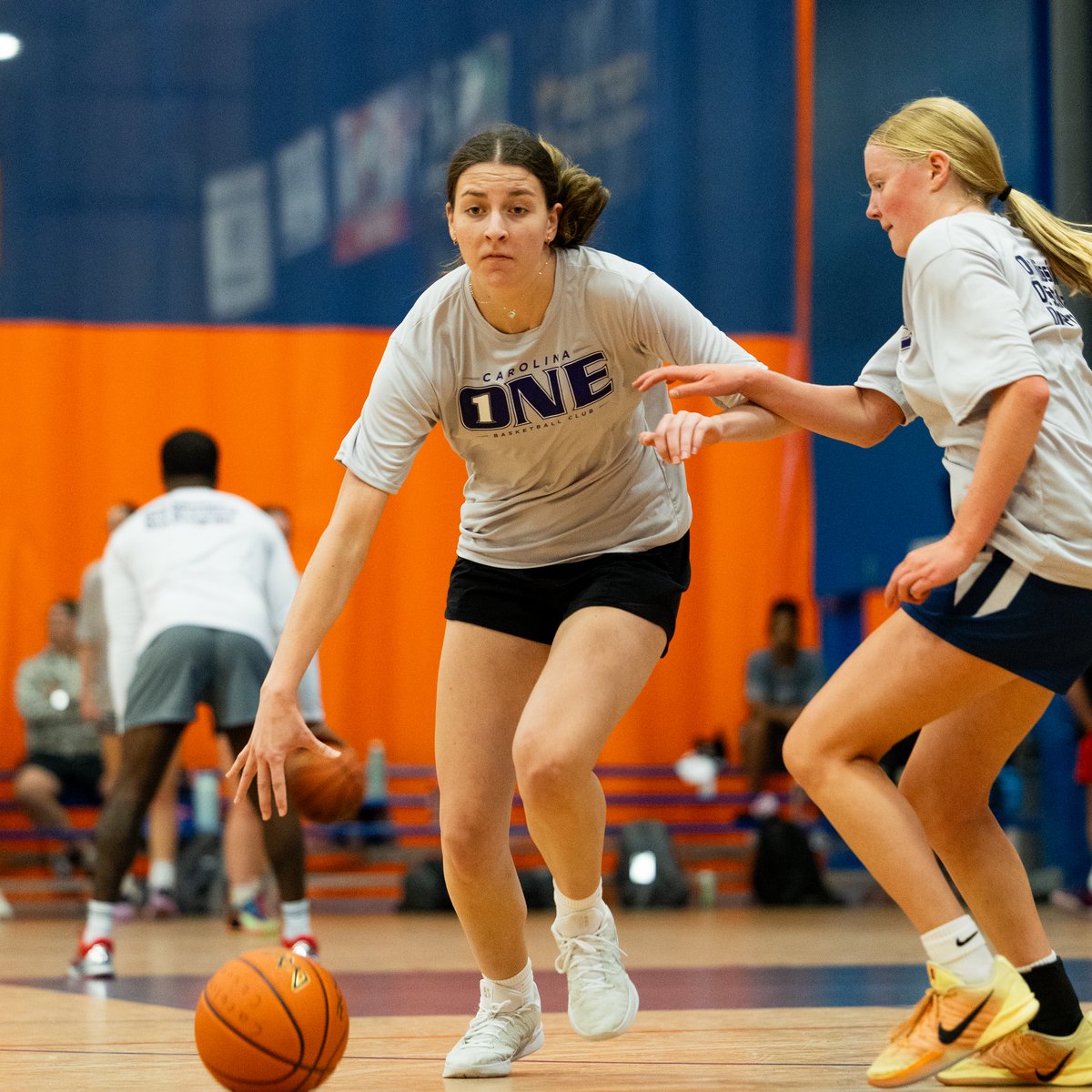 Defenders working closeouts in a live drill